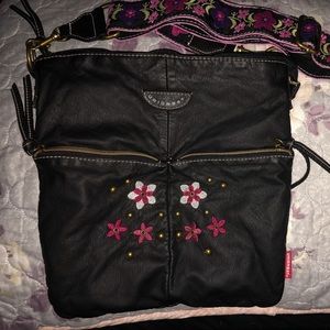 UNIONBAY Bags - Union Bay Crossbody Bag UNIONBAY Bags - Union Bay Crossbody Bag
